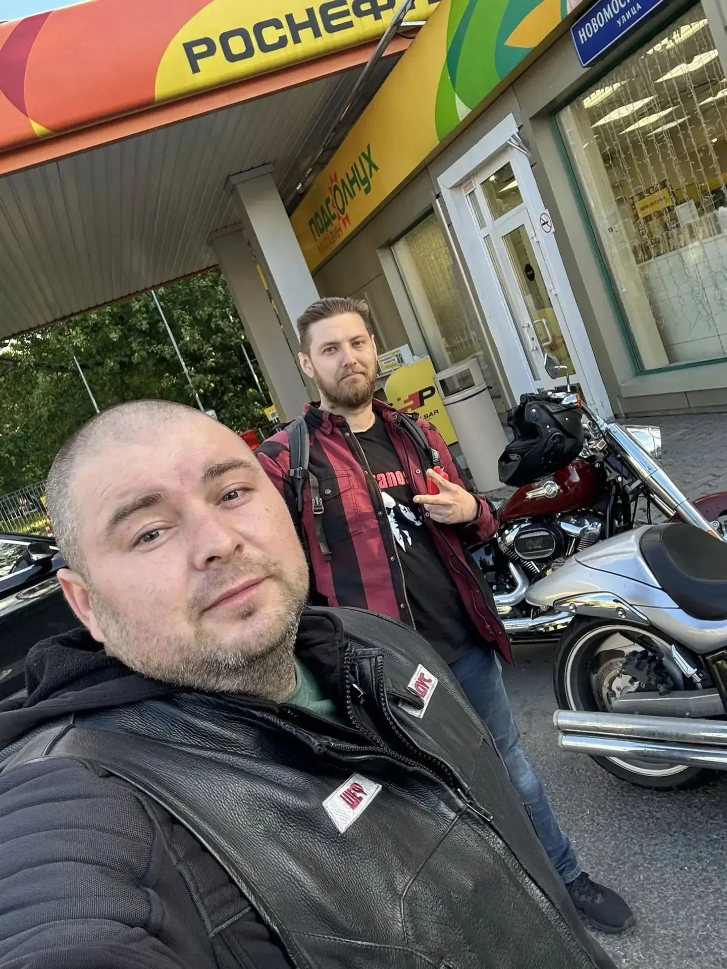 Ну что, друзья и подруги - рабочий день позади, а значит нет повода не навалить!