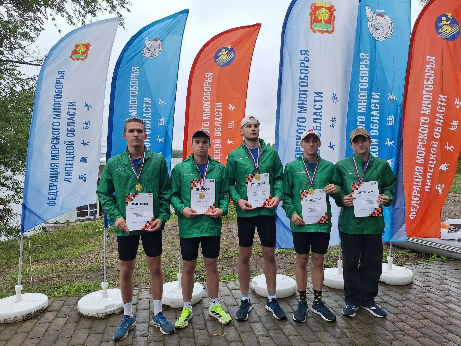 🏆Кадеты школы №14 стали чемпионами по морскому многоборью
 
В День Военно-морского флота в акватори