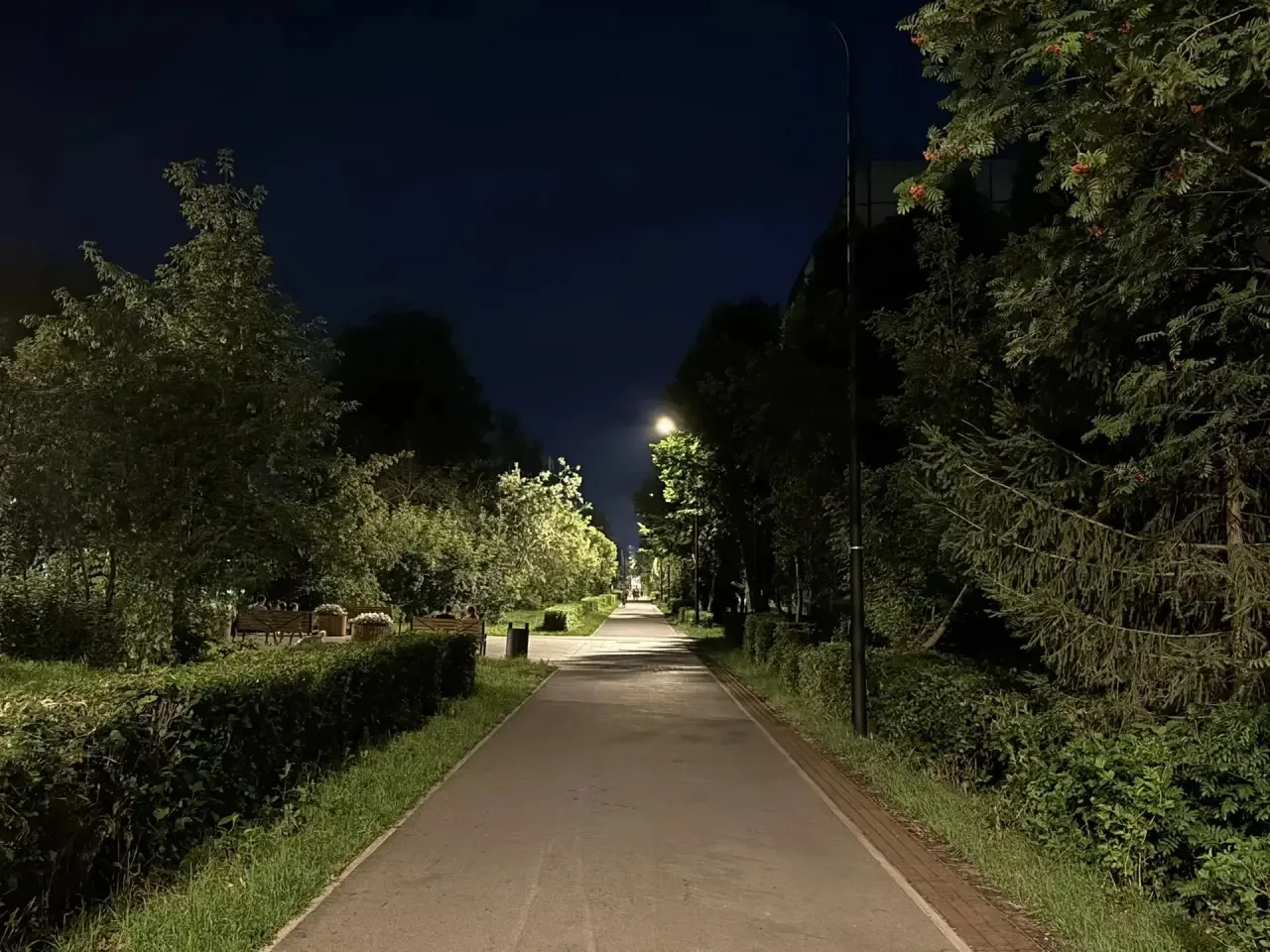 Вот и подходит к концу этот жаркий воскресный день. И нет ничего лучше, чем завершить его неспешной 