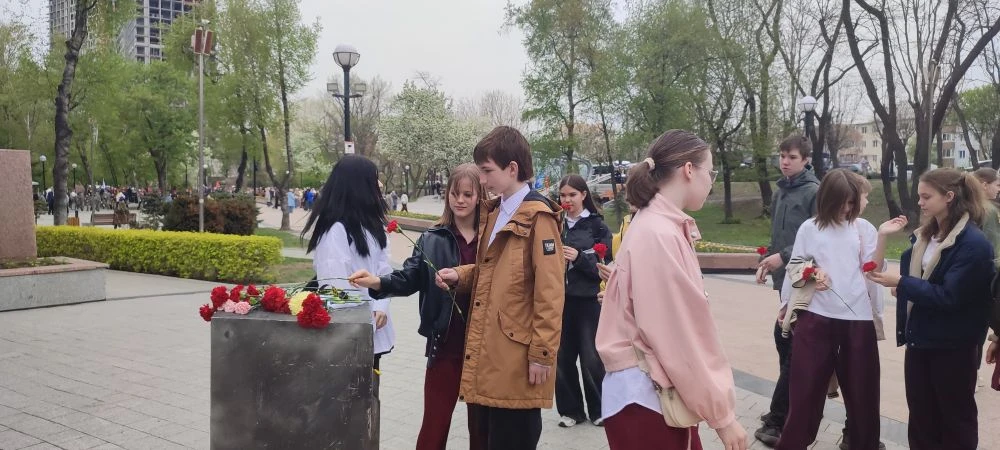 🌟   Сегодня 7 мая  наши школьники 7 А и 7 Г классов приняли участие в торжественном мероприятии в Па