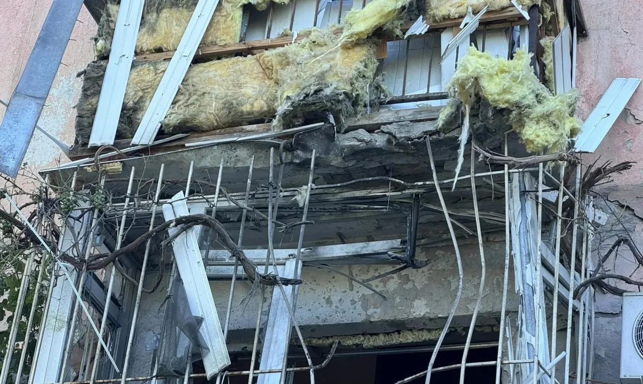 ❗️️В центре Горловки повреждена квартира в результате прямого попадания дрона ВСУ

Подписаться✅
