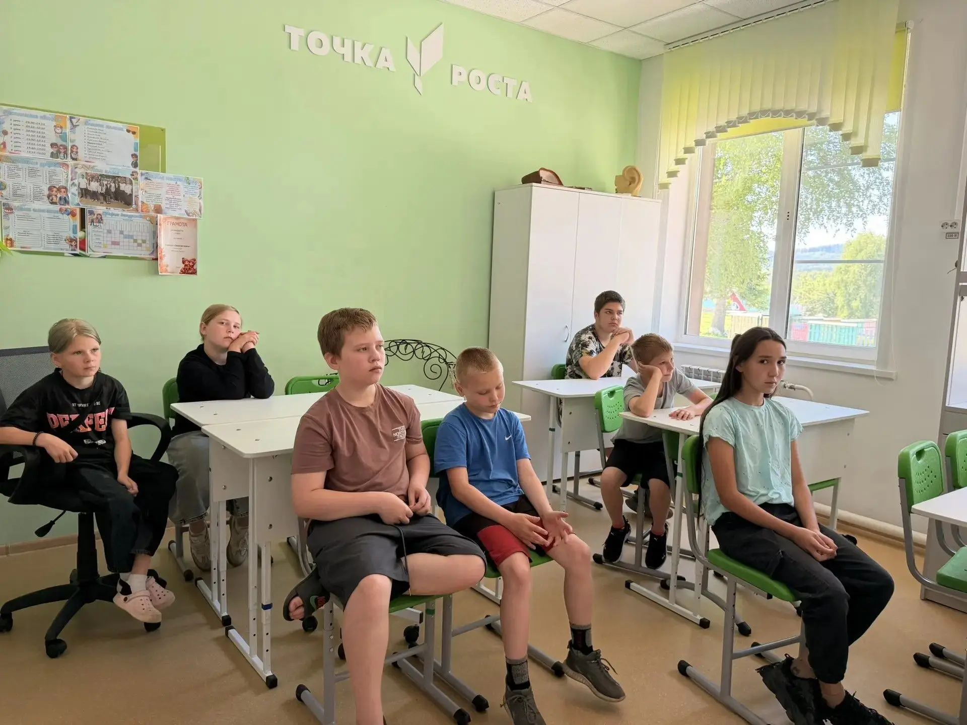 Фильм «Трудный выбор» — это короткометражная картина из цикла «Киноуроки в школах России», созданная