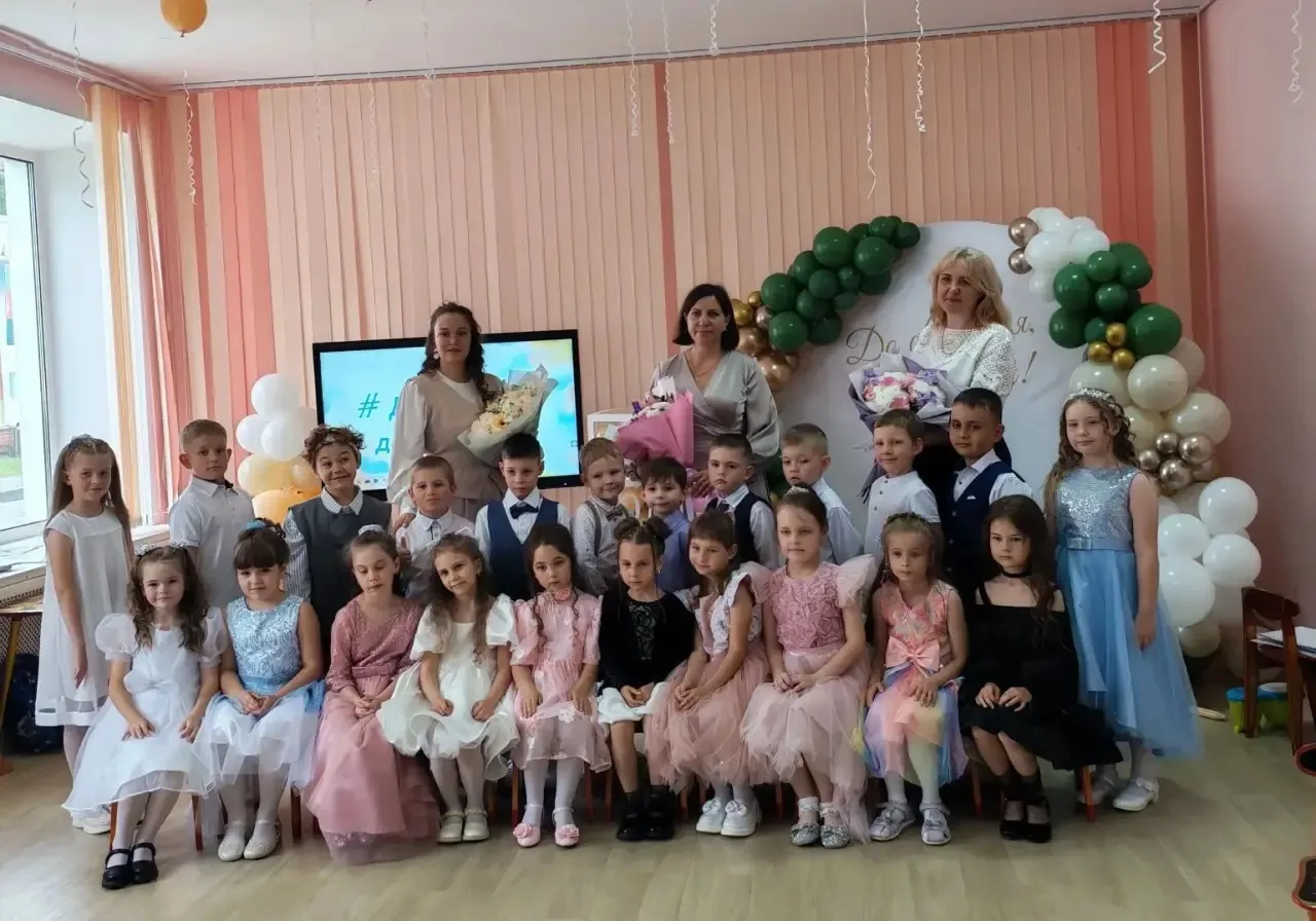Кажется, только вчера наши выпускники впервые переступили порог детского сада — маленьк...