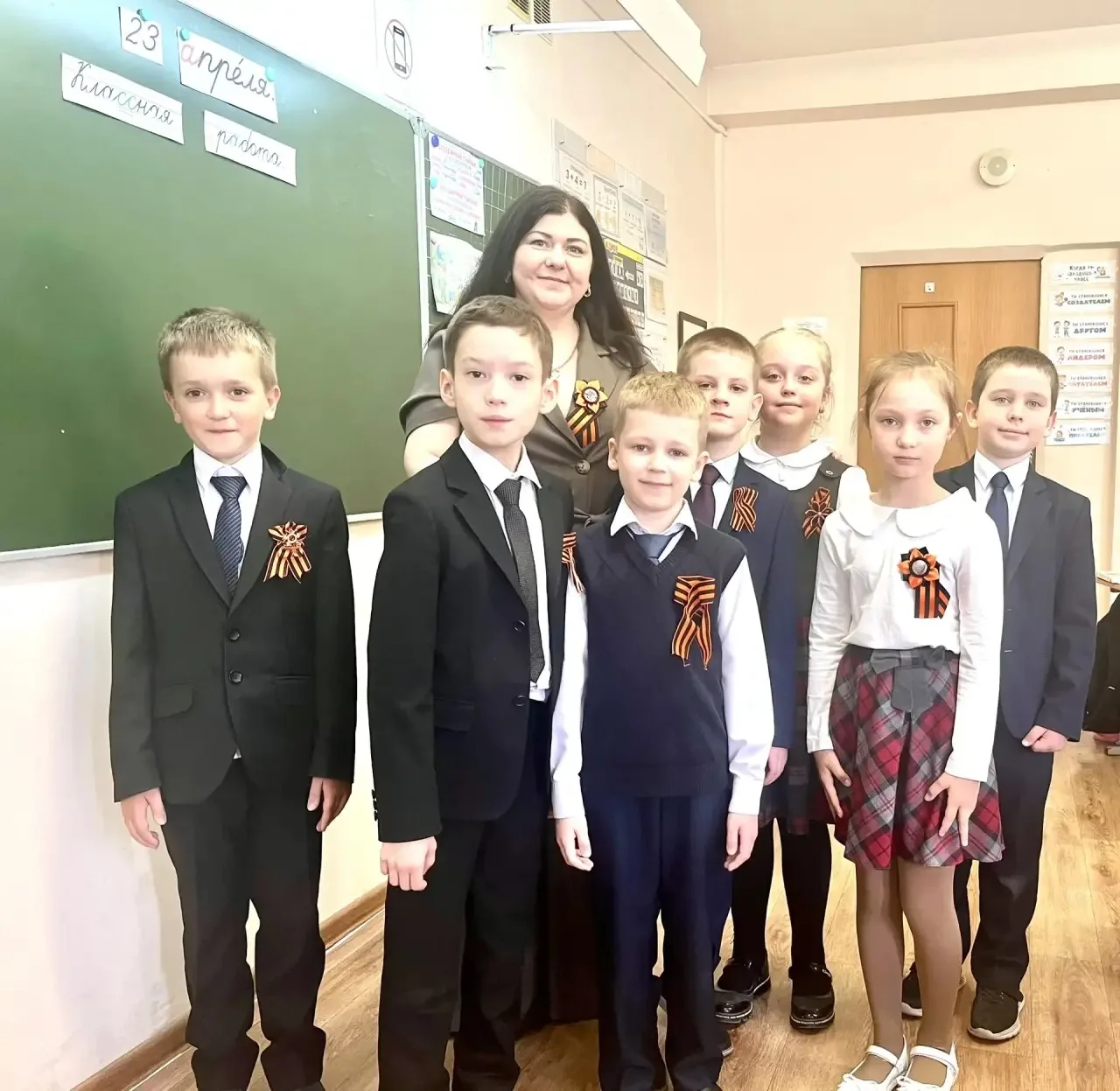 🎖️ Наша школа присоединилась к Всероссийской акции «Георгиевская ленточка — 2026»!   С гордостью соо