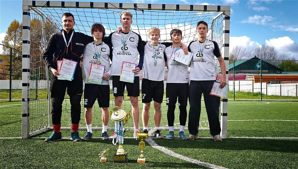 ⚽ В Елизове прошёл традиционный Кубок округа по мини-футболу