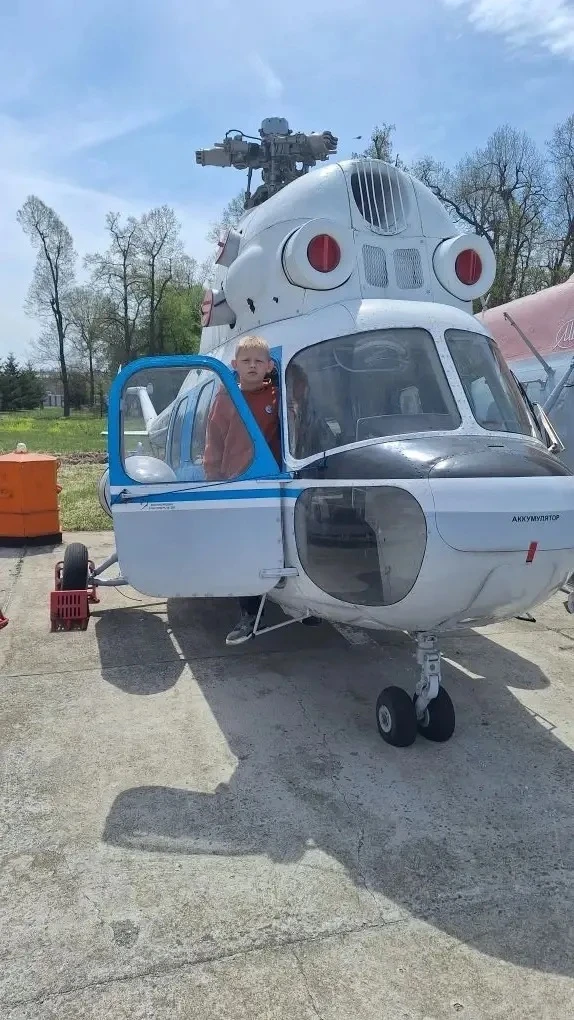☁️ Взгляд в небо: Наши воспитанники в Музее авиационной техники АО «Авиалифт Владивосто...