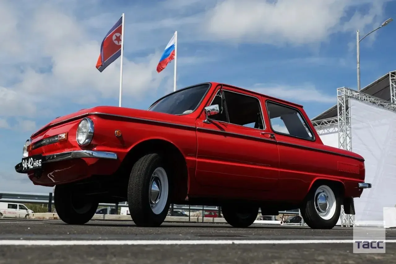 🚗 Новая граница на карте: между Россией и КНДР открыли автомобильный мост