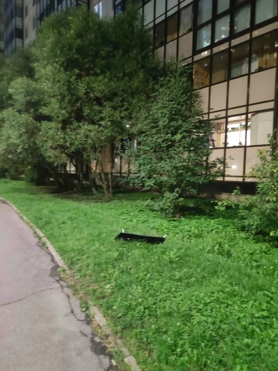 📺 Телевизор едва не упал на детей в Новом Девяткино