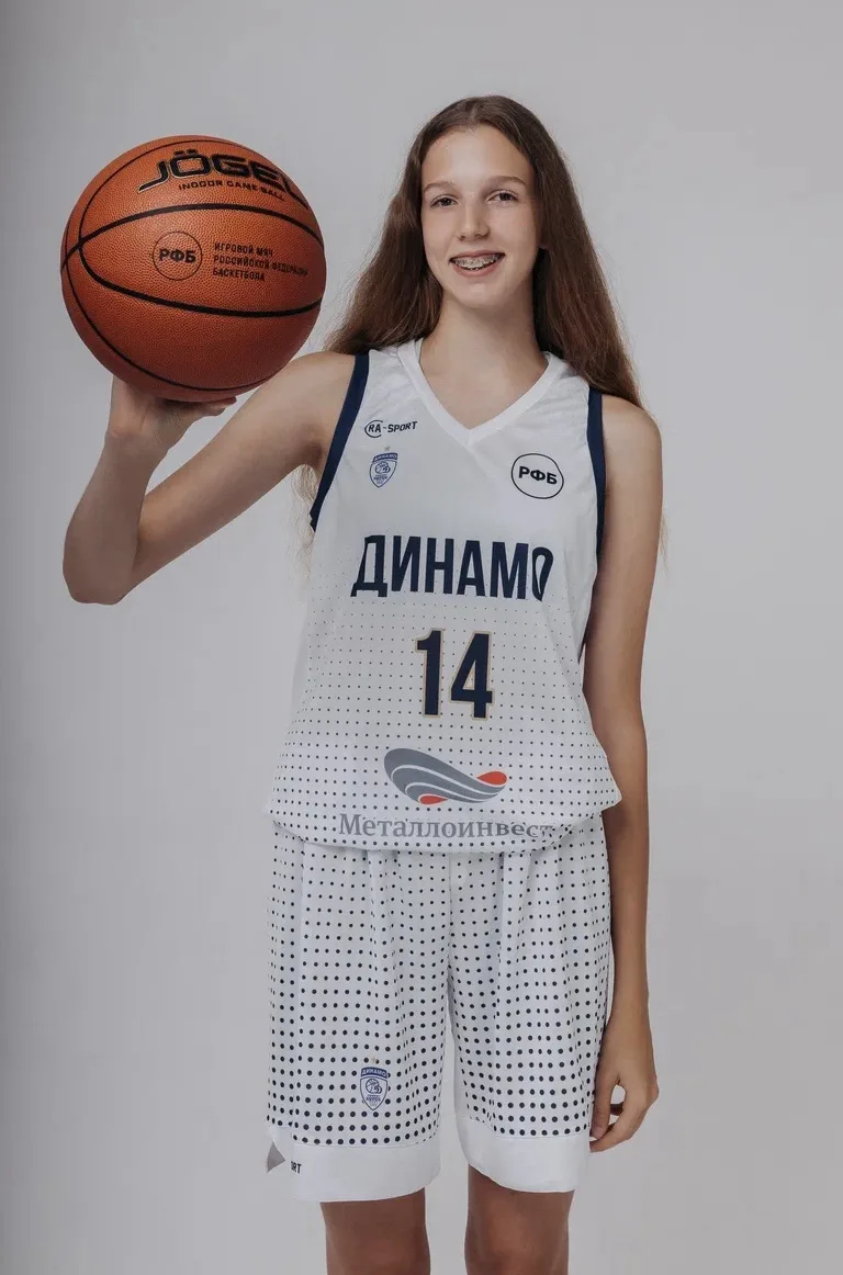 🇷🇺 СОФИЯ МАКАРОВА — В СБОРНОЙ РОССИИ U16!

Воспитанница СШОР «Динамо» с 30 июня начнет тренировки 