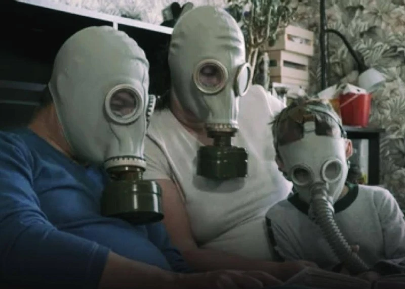 😷 Россиянам разрешат ПОКУПАТЬ ПРОТИВОГАЗЫ для всей семьи – запрет действовал больше 30...