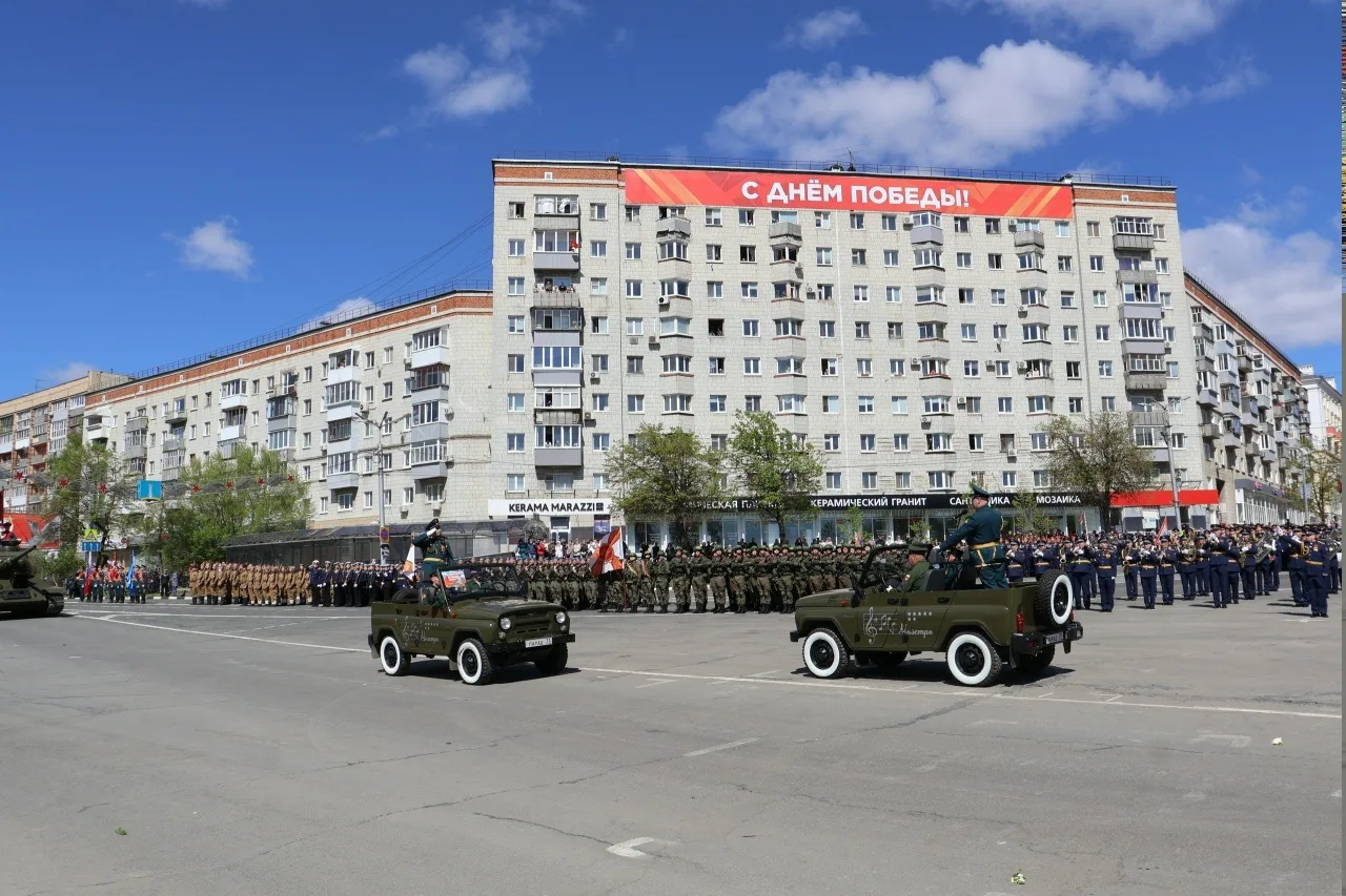 В Ульяновске прошёл парад, посвящённый 81-й годовщине Победы в Великой Отечественной во...