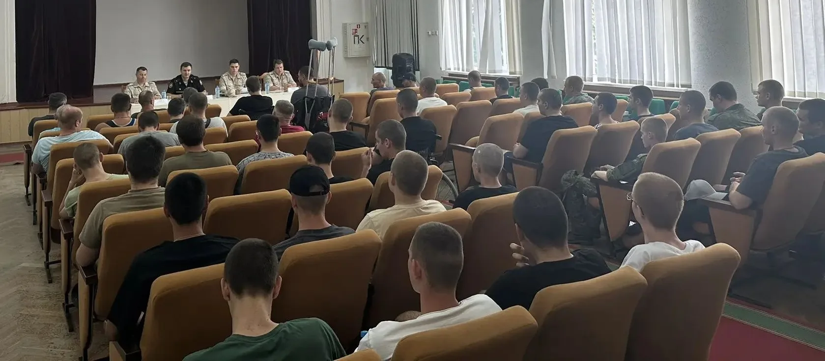 📄 Сотрудники военных следственных органов провели личный прием военнослужащих по вопросам правовой 
