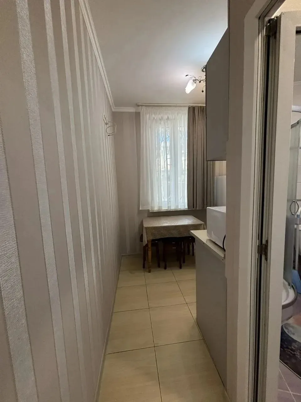 #ЯЛТА улица Заречная 10  Сдаётся однокомнатный номер двухэтажного коттеджа от хозяйки без посреднико