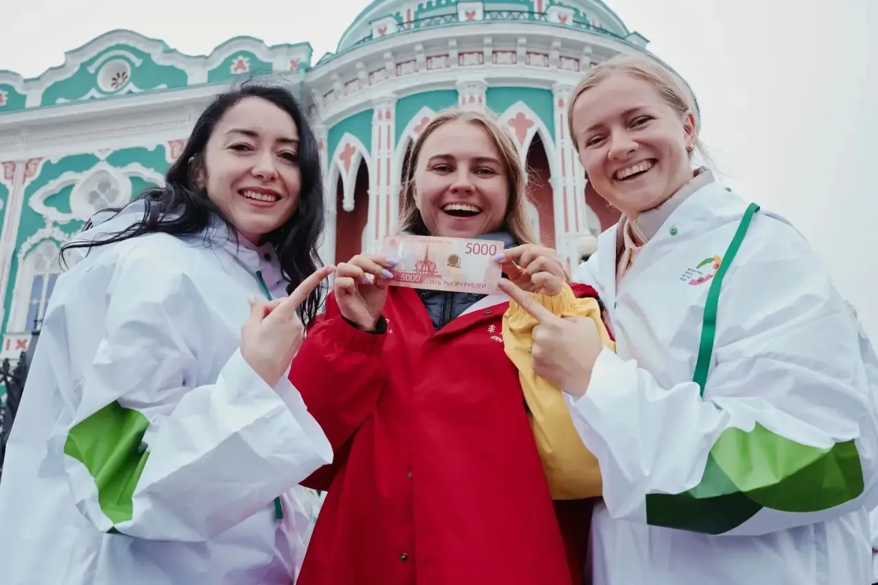 Экскурсионная программа Международного фестиваля молодёжи стартовала! Участники знакомя...