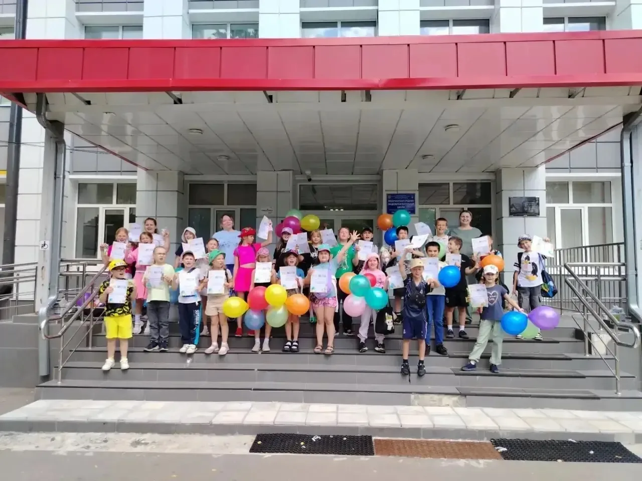 30 июня прошел солнечный финал в «Ручейке» МБОУ Любучанской СОШ (здание Столбовая) м.о. Чехов  : про