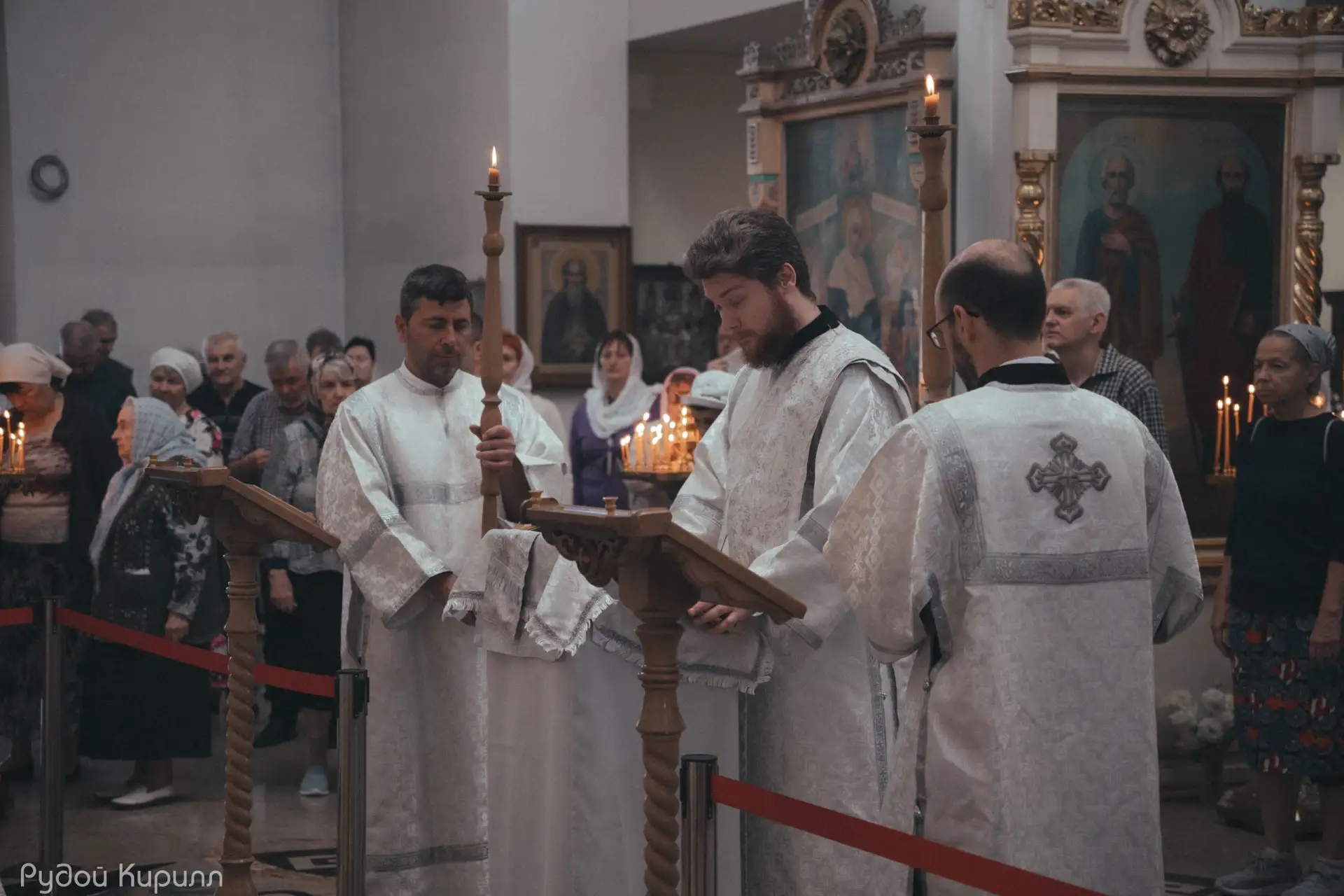Сегодняшний праздник Вознесения Господня в храме Георгия Победоносца.  Слово «фотография» имеет греч