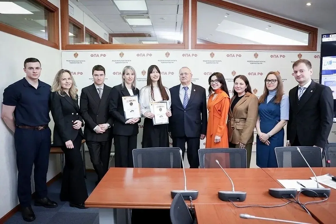 Адвокат нейросети ⚖👾  Студентка нашего юрфака Анастасия Тебенькова победила в отборочном туре Всерос