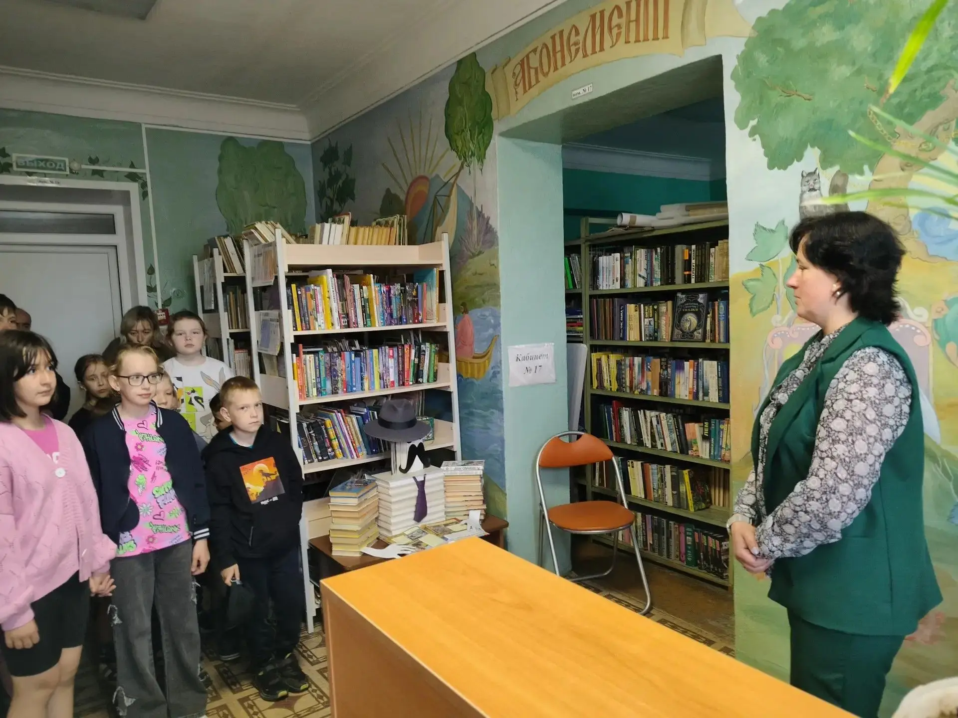 «Библиотека — территория друзей!»

Ребята из пришкольного лагеря ГОУ ТО «Долматовская школа» открыли