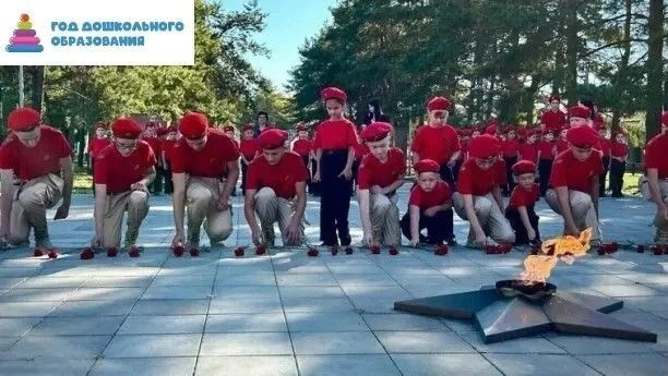 🇷🇺 Первые шаги к защите Отечества: торжественная клятва самых маленьких юнармейцев