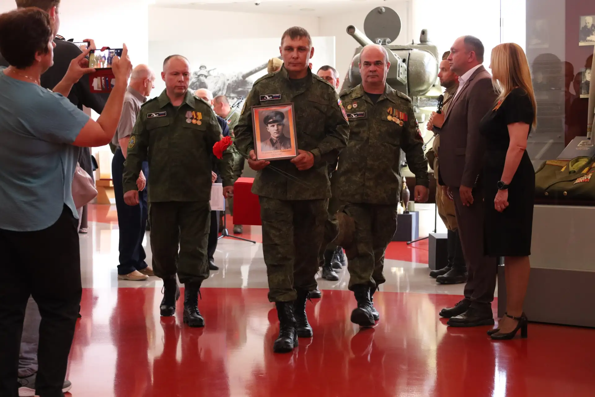 Кадеты Прелестненской школы побывали сегодня в музее-заповеднике «Прохоровское поле», г...