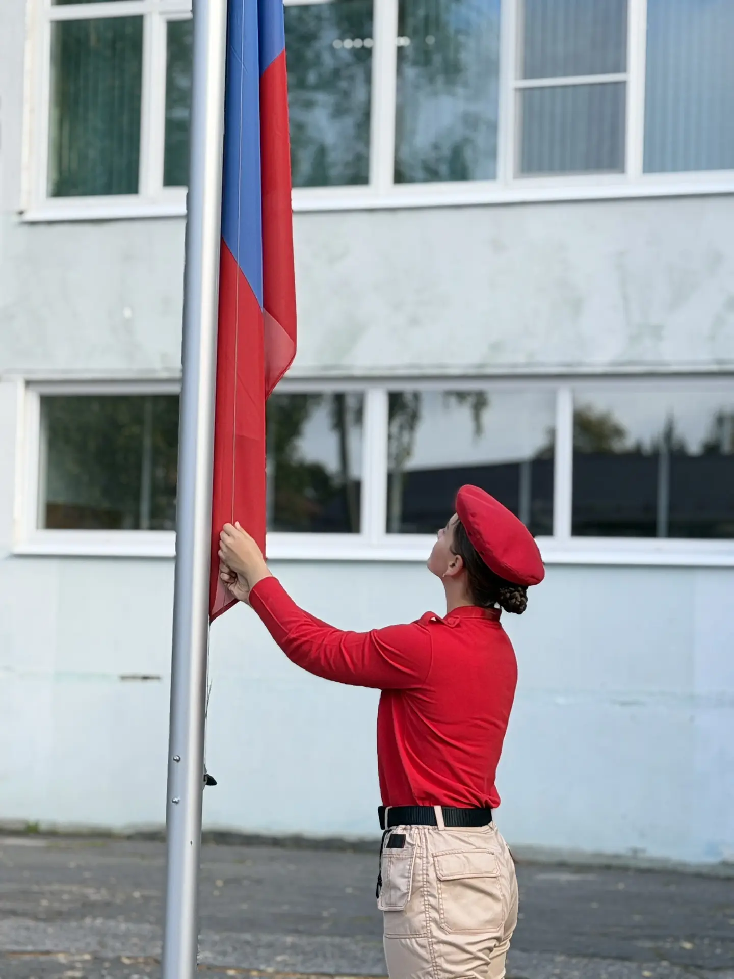 🇷🇺 Торжественная линейка в гимназии: память, награды и напутствия