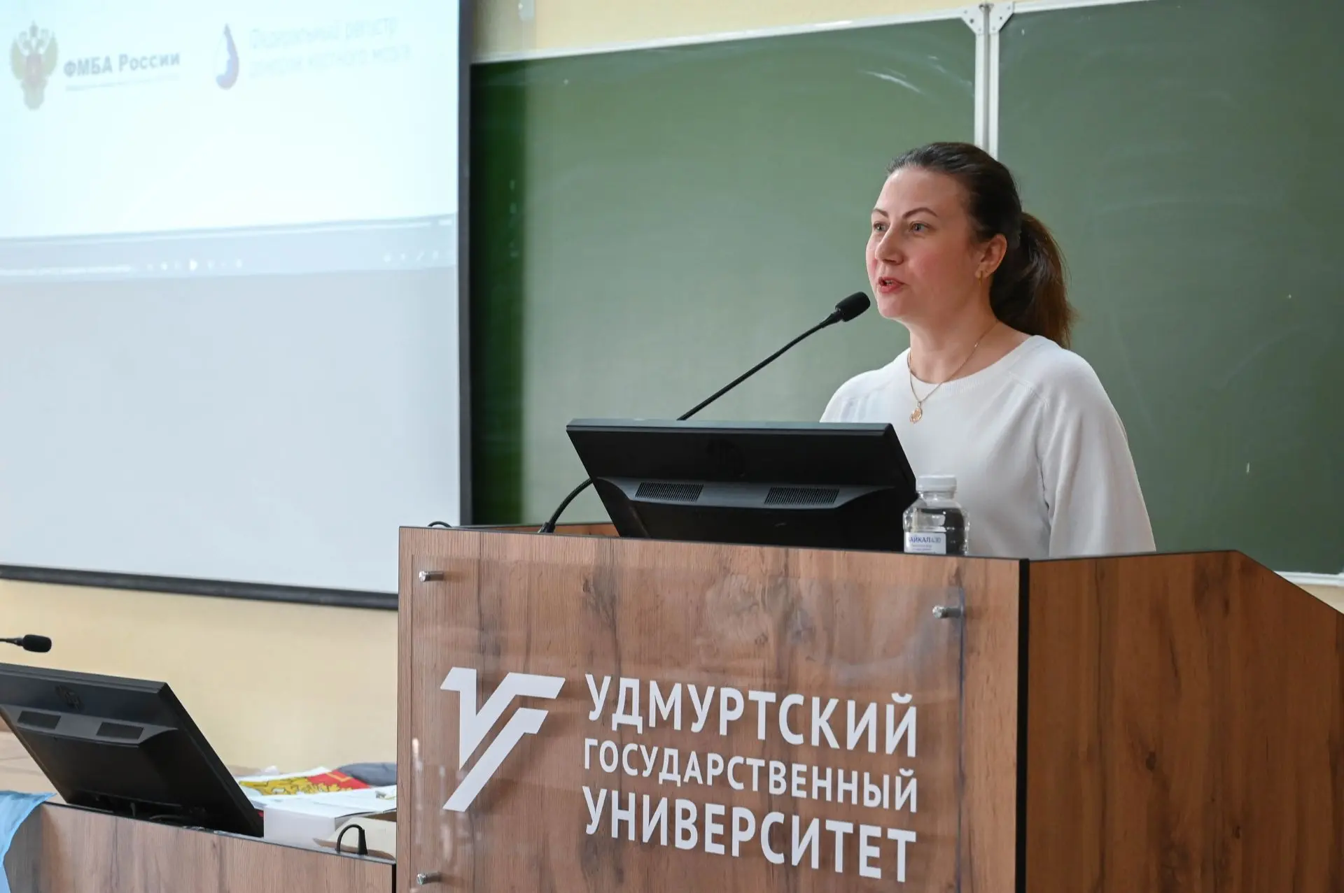 Спасти жизнь может каждый!  Сегодня в 1 корпусе УдГУ прошла донорская акция, в ходе которой студенты