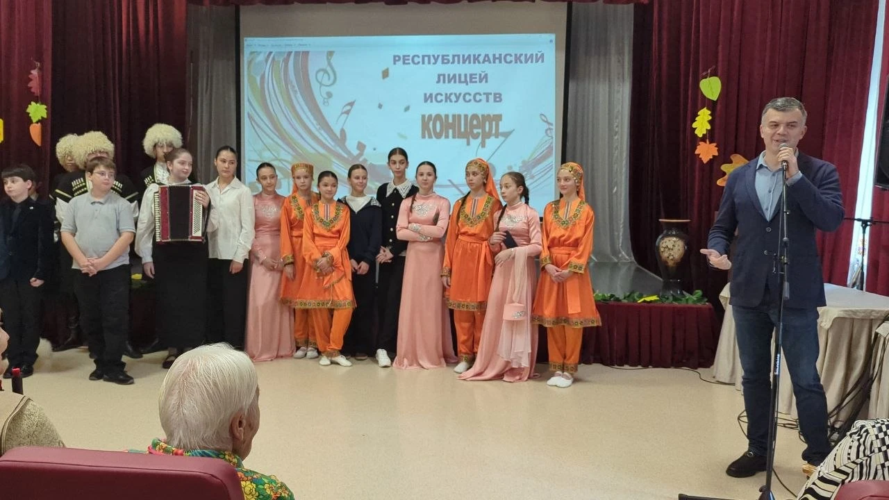 ✅ Когда встречаются забота и музыка - рождается праздник! 👥🎻