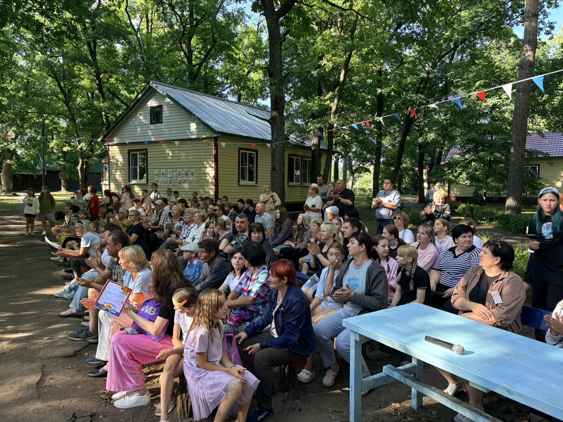 💖 Родительский день: концерт, который согрел сердца! 

В нашем лагере прошел особенный день — родит