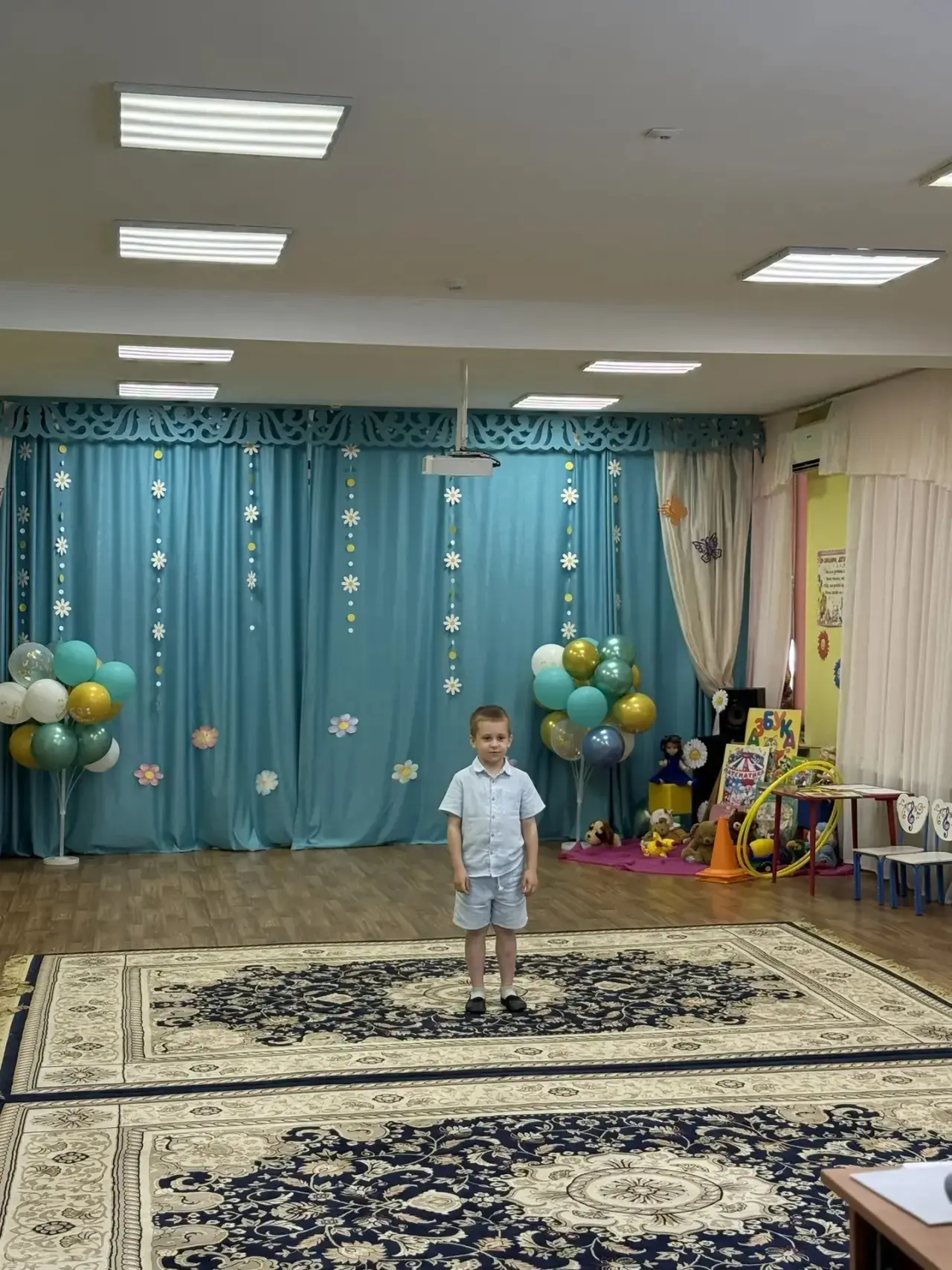 Сегодня в нашем саду в группе №3 царила по-настоящему летняя атмосфера!У нас прошёл весёлый и яркий 