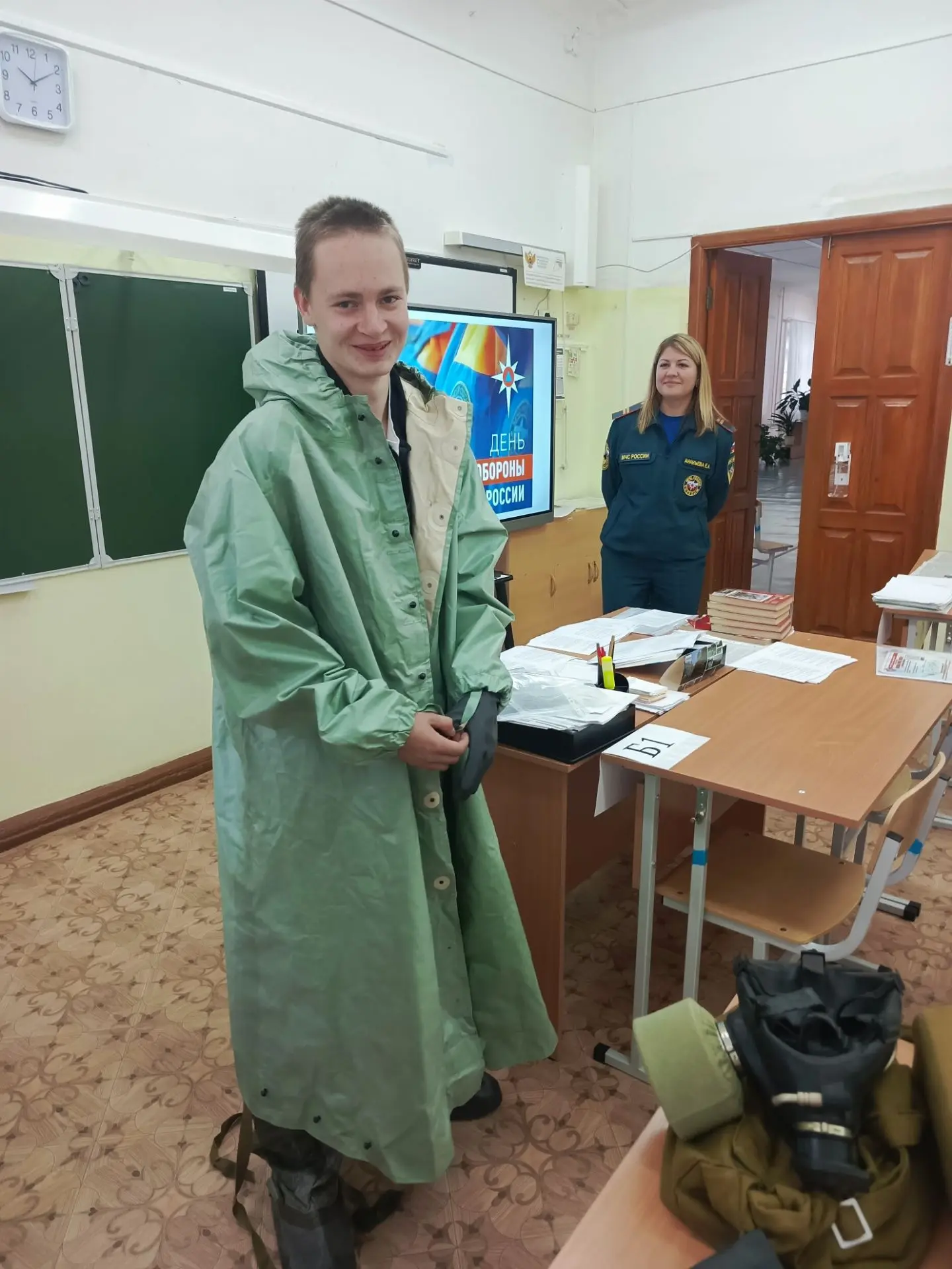 Открытый урок по Гражданской обороне с сотрудниками 102 Пожарно-спасательной части