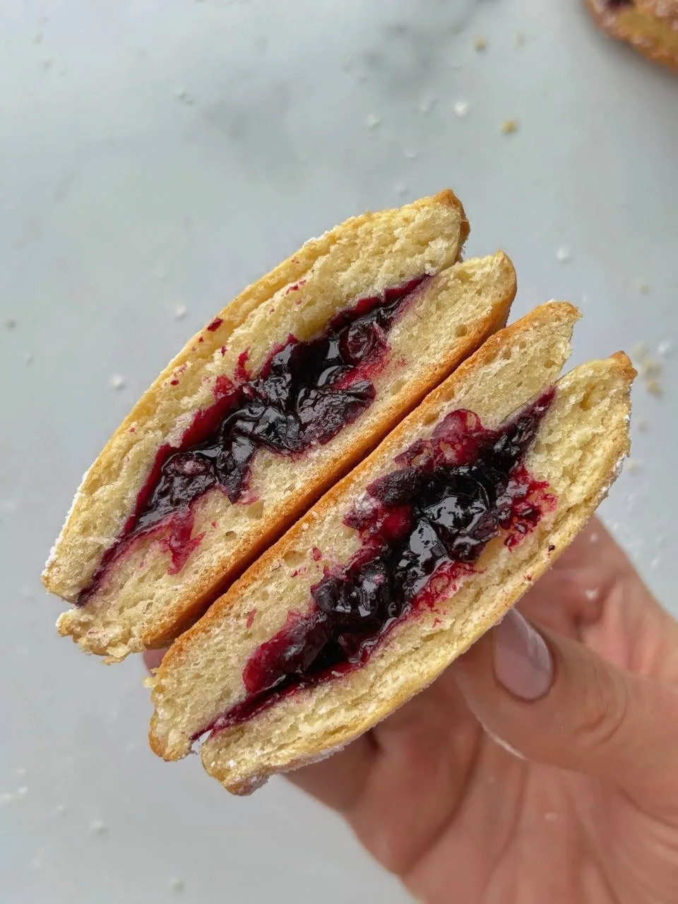 🍪 Печенье со смородиновой начинкой - 8 шт по 8 см

Ингредиенты для песочной основы:
🧈 Сливочное ма