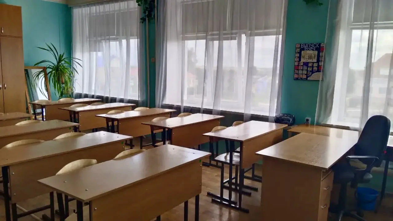 📐 В КАБИНЕТЕ МАТЕМАТИКИ ЖДУТ НОВЫЕ ФОРМУЛЫ И ОТКРЫТИЯ 📐

Кабинет математики, который находится в н