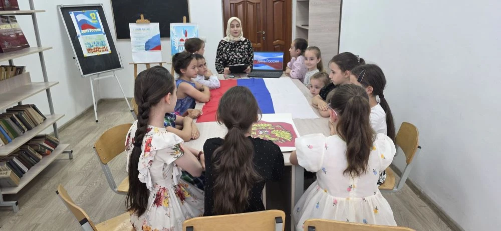11 июня в МКУ "ДК с.п.Берд-Юрт", художественный руководитель Марем Дзаурова, провела тематическую бе