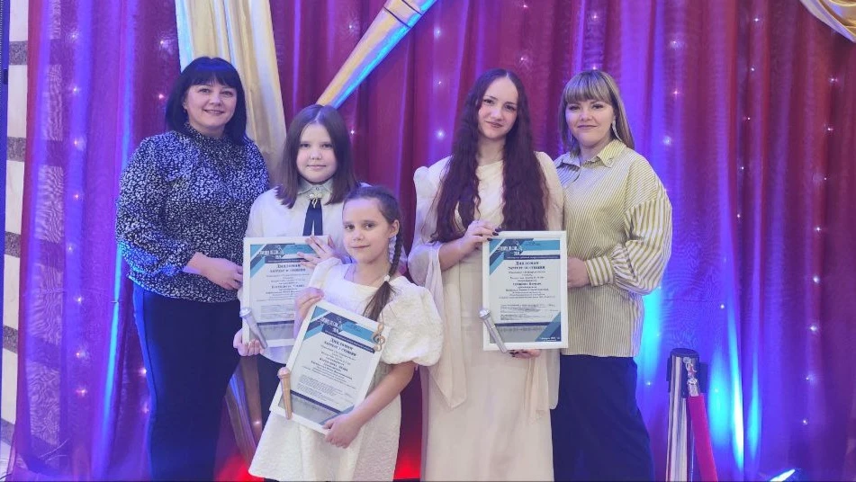 ПОЗДРАВЛЯЕМ! 🎉 Сегодня наши талантливые вокалисты успешно выступили в финале VIII открытого районног