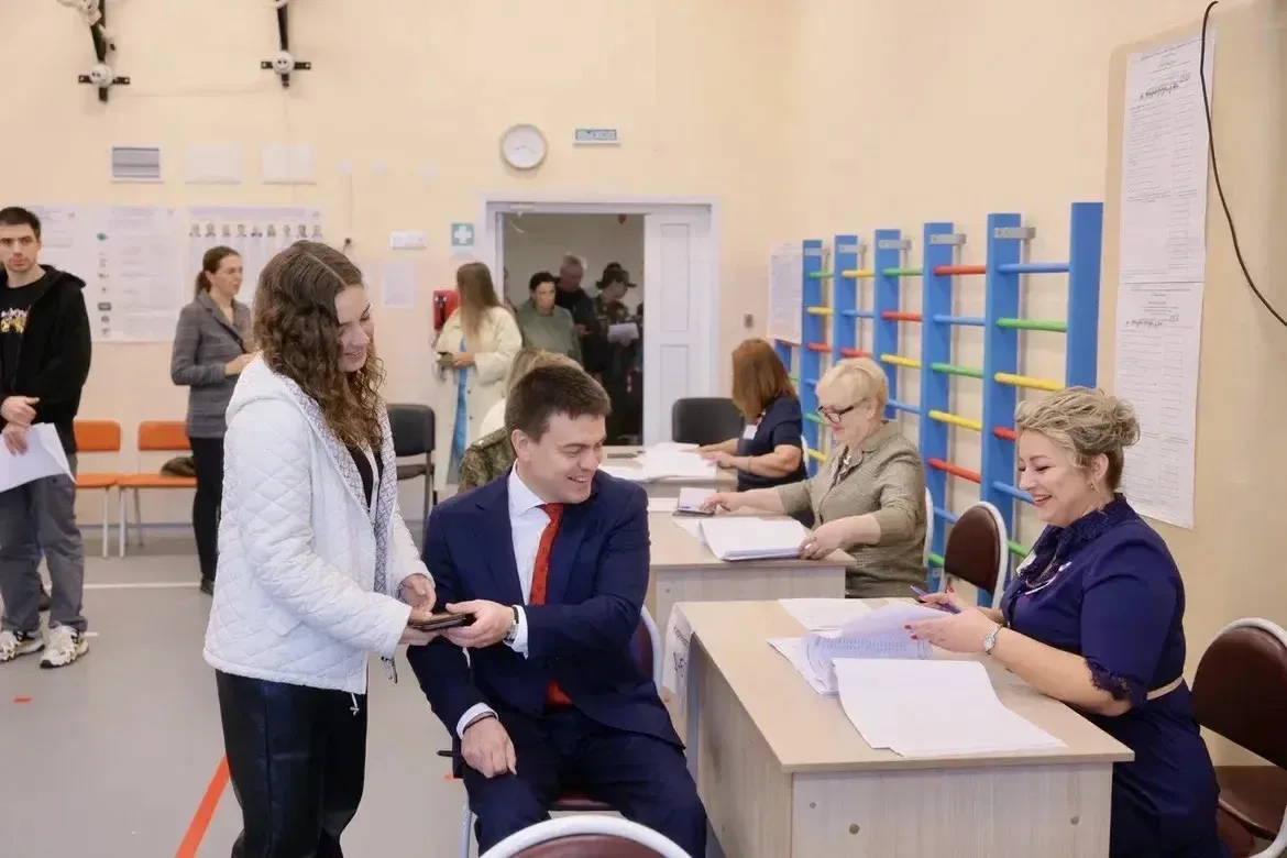⚡️Михаил Котюков одним из первых проголосовал на выборах