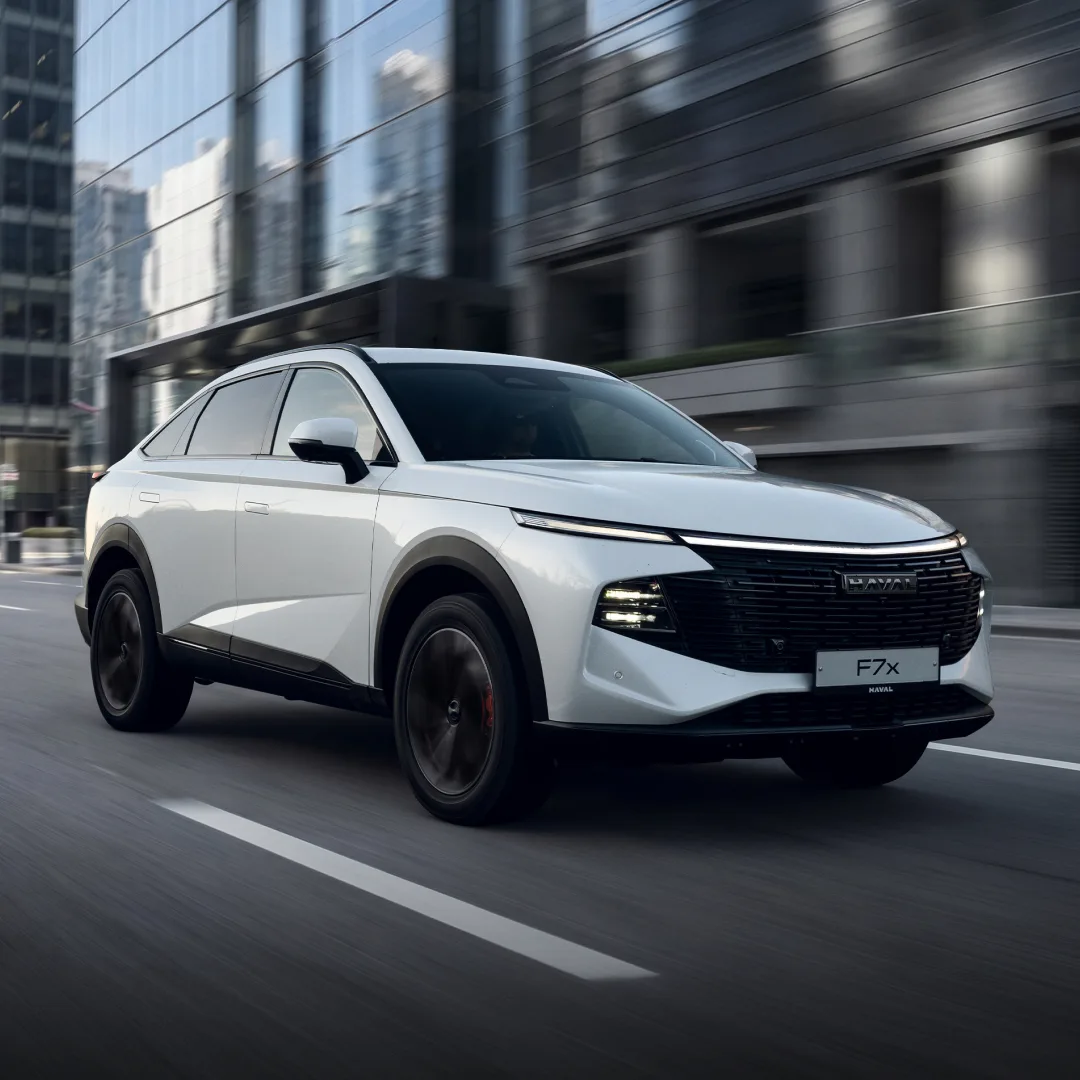 Город — как подиум. И обновлённый HAVAL F7x выходит на него в новом образе.