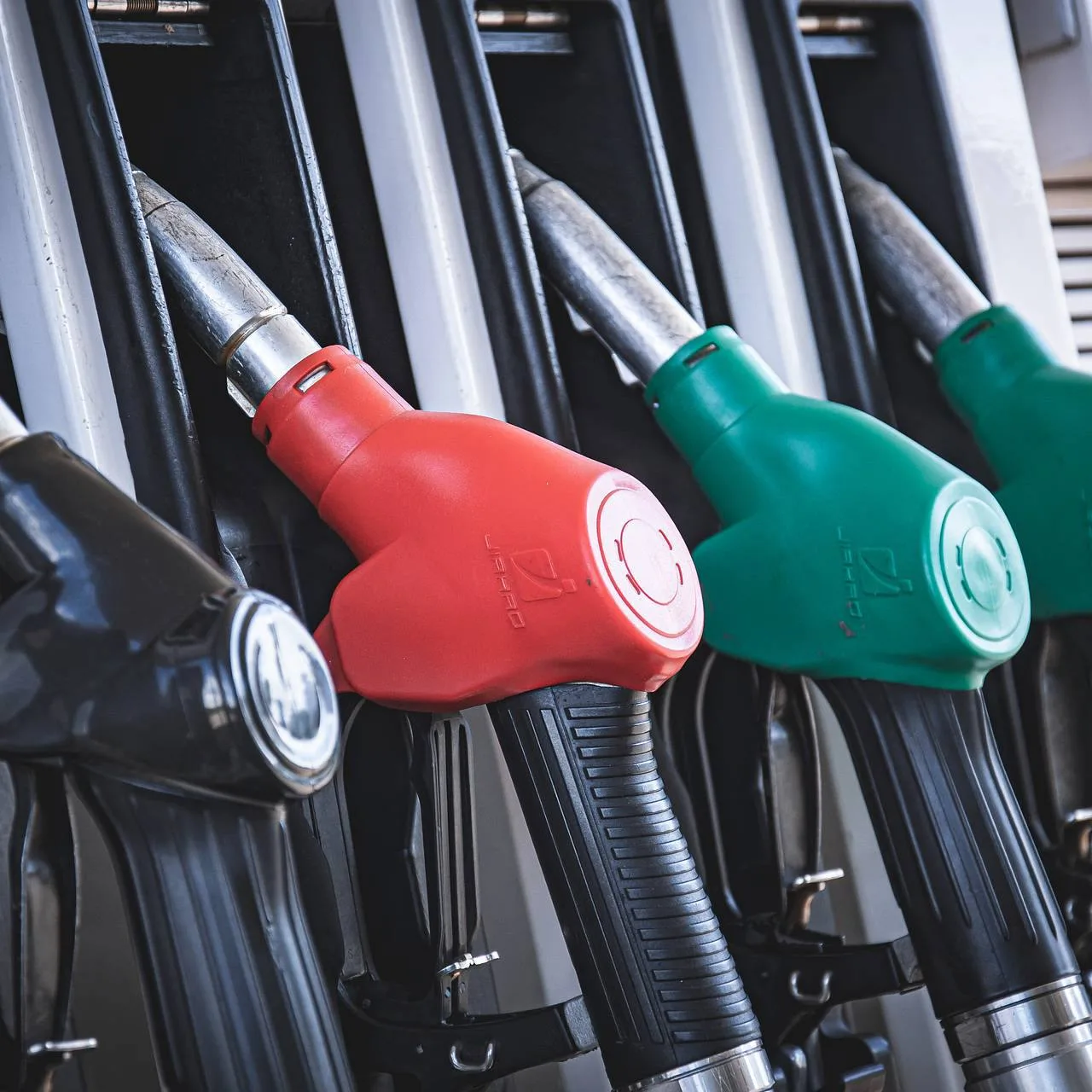 ⛽️ С 24 по 31 августа бензин АИ-92 в Татарстане подорожал на 0,8% - до 68,11 рубля за л...