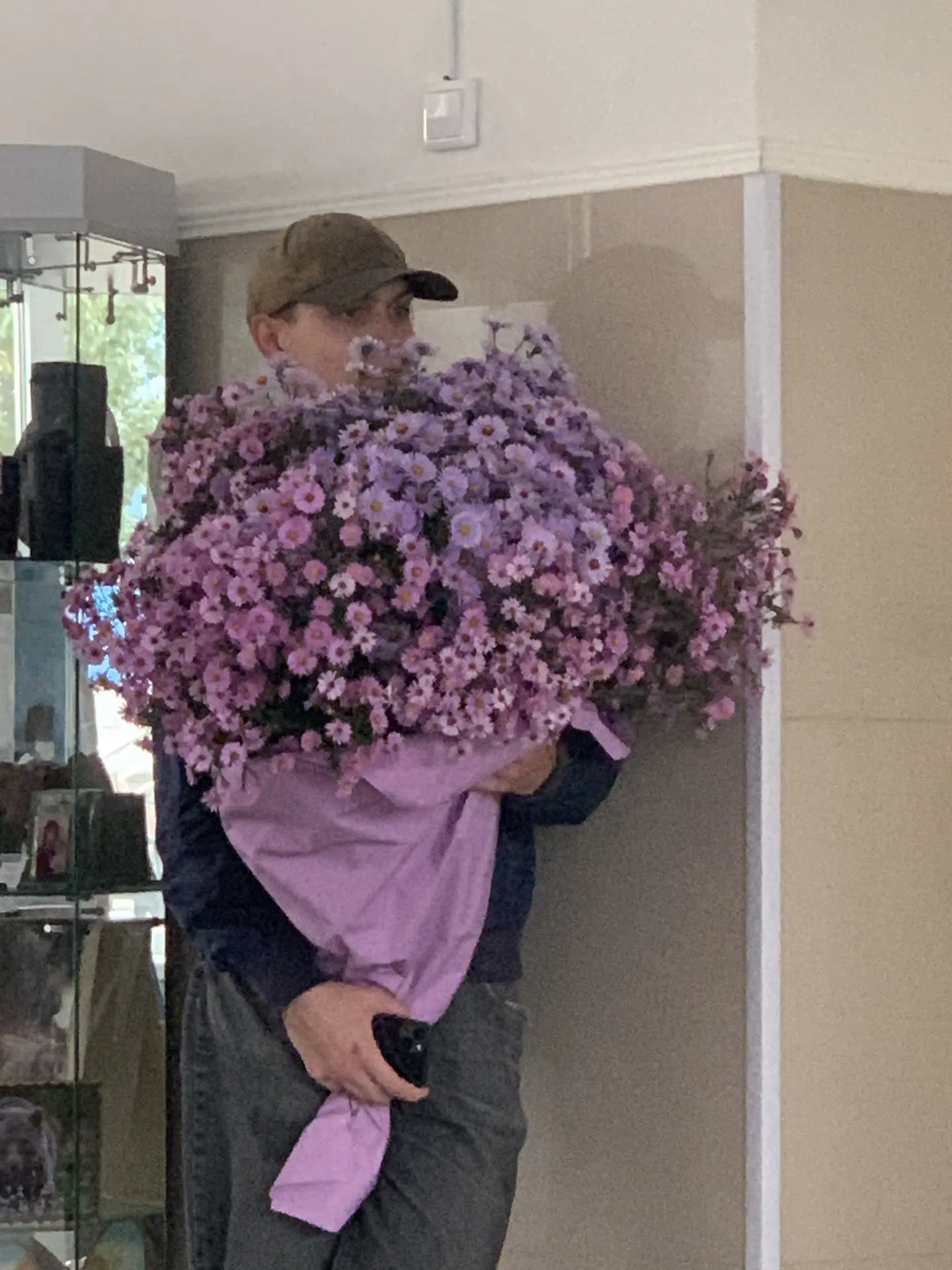 ❓Что за цветы в этом шикарном букете