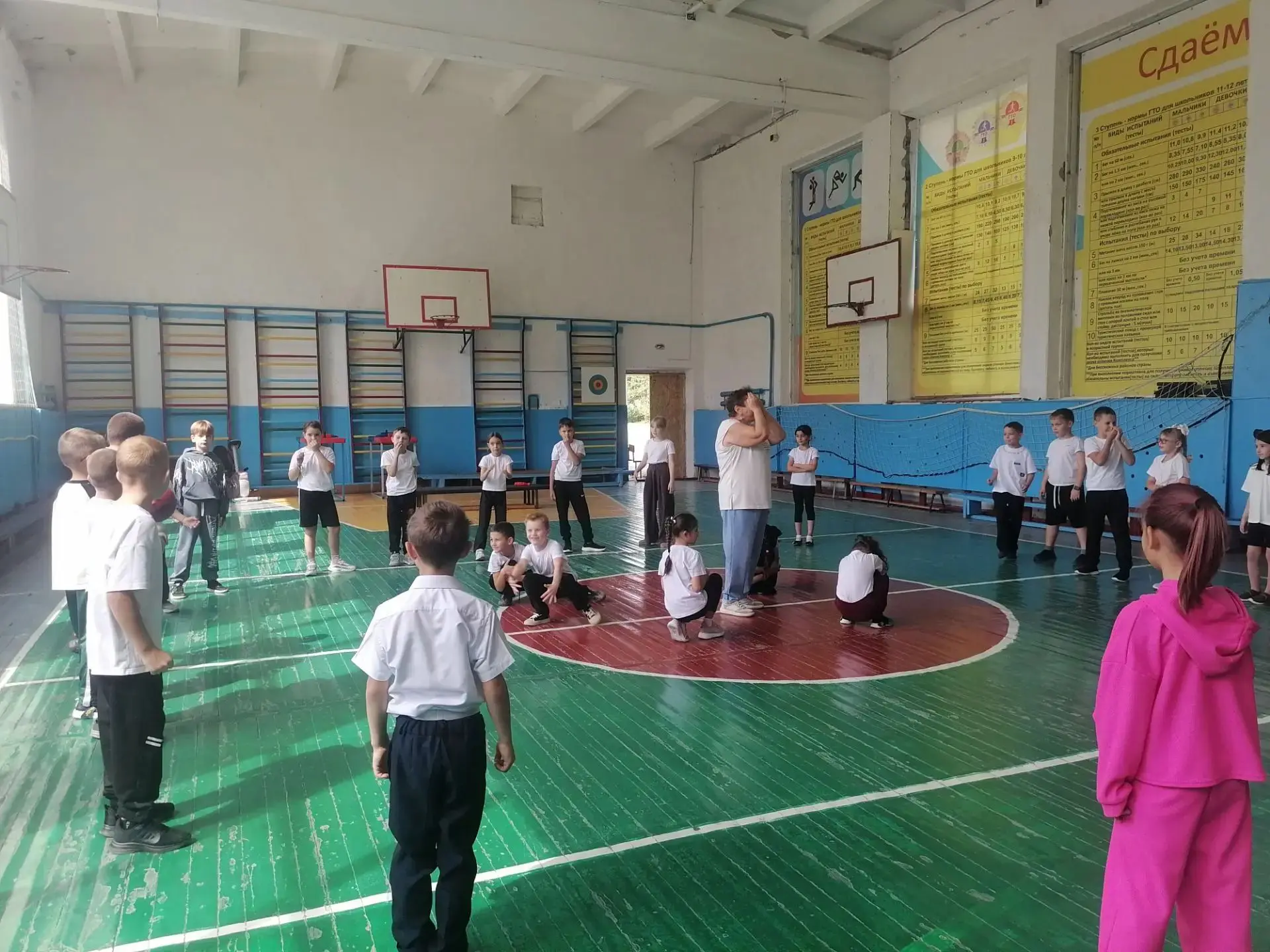 В рамках "Года единства" для обучающихся 2-х классов сегодня прошло спортивное мероприя...