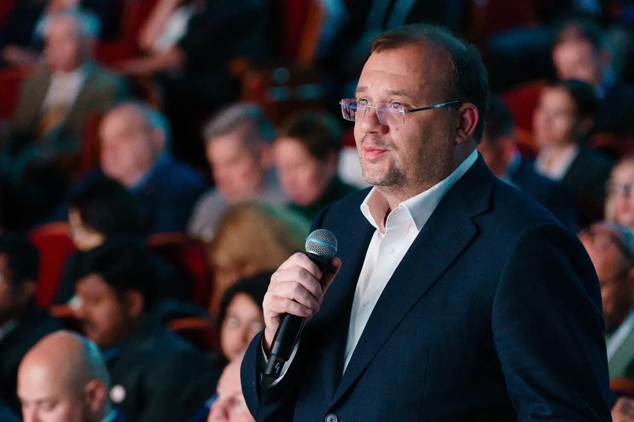 Дмитрий Макеев поделился опытом работы ПСБ в Арктике в рамках форума «Арктика — регионы»