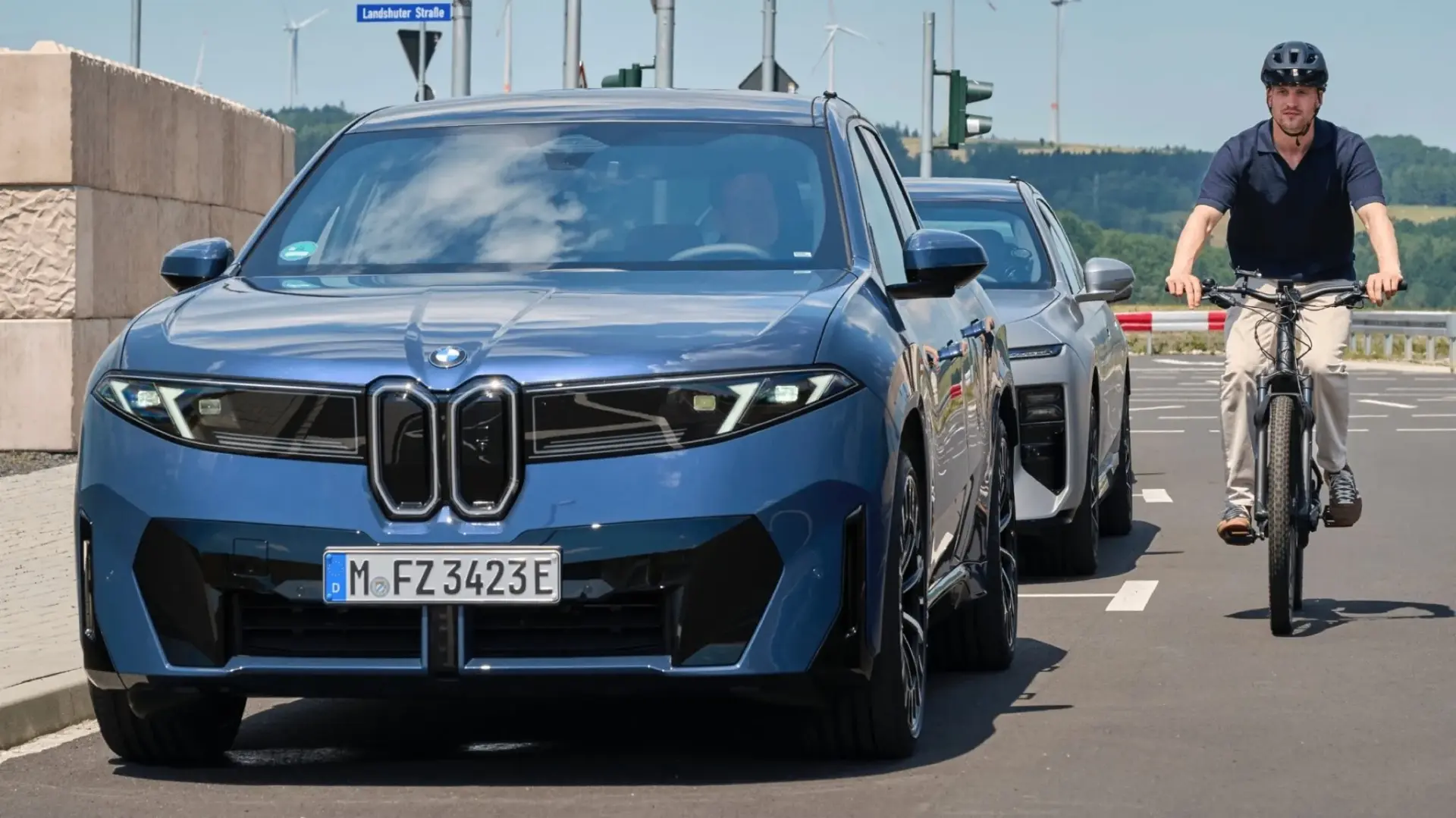 BMW iX3 может не дать открыть дверь