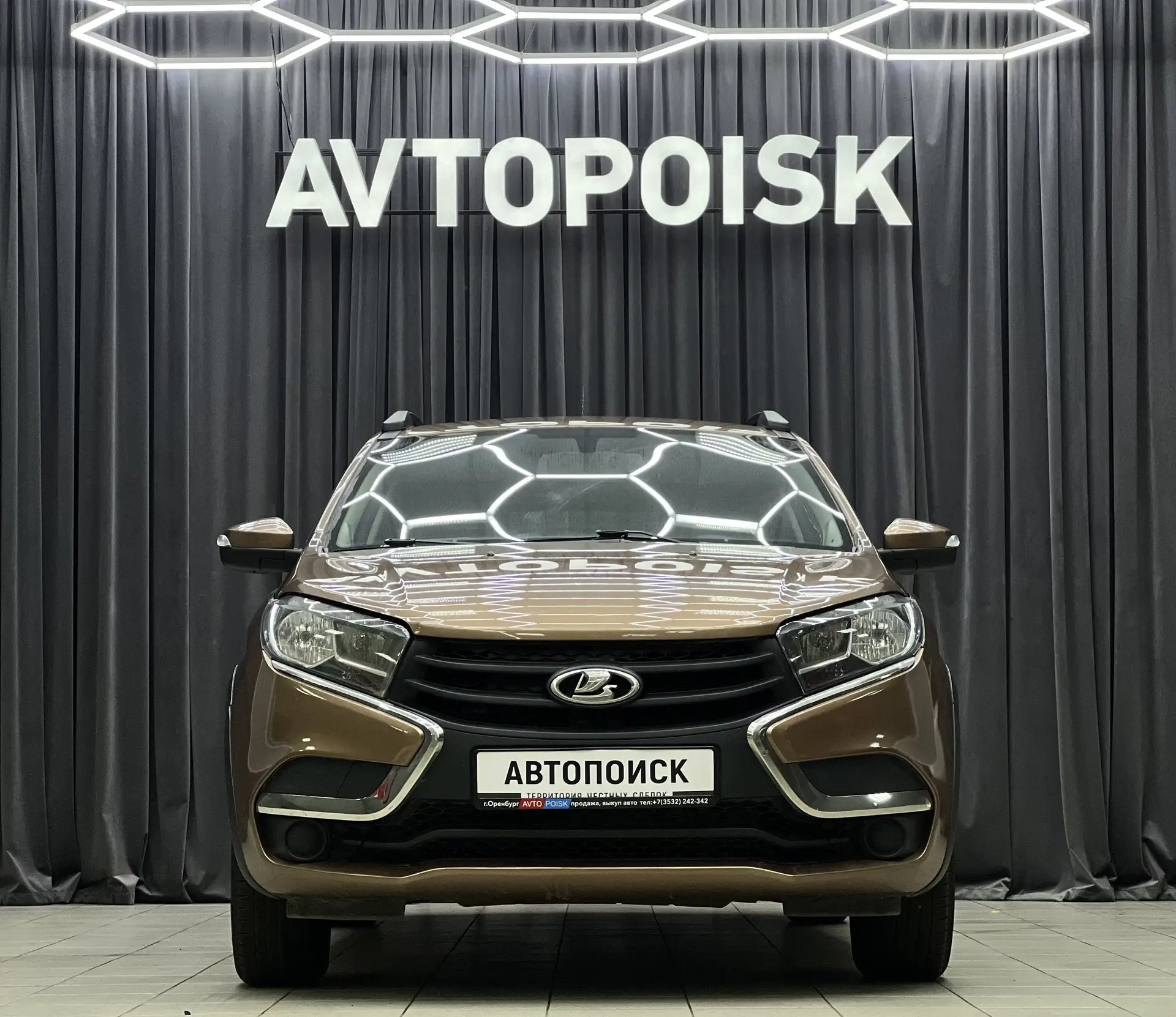 Lada X-RAY 🔥

— 2017 год;
— Двигатель 1.6, 106 л/с.;
— Пробег 124.000 км.;
— 1 владелец;
— МКПП;
— 