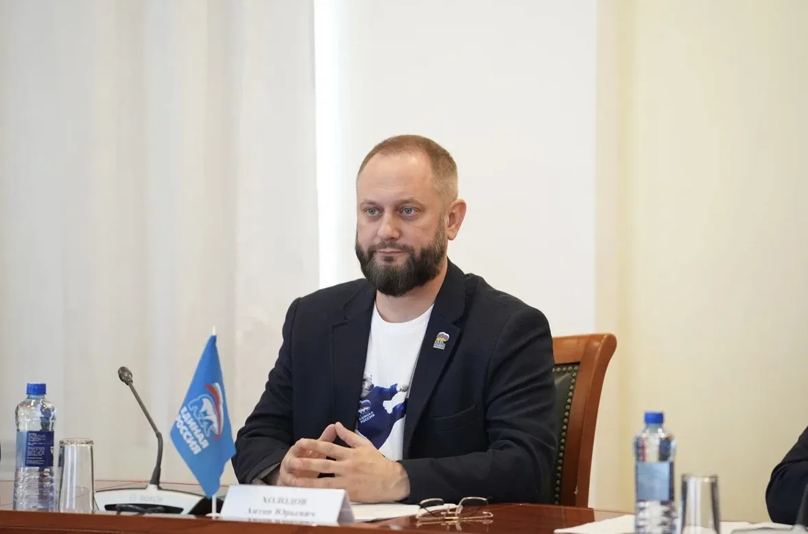 Сегодня мы провели большое совещание по реализации Народной программы. 

Вместе с первым замгубернат