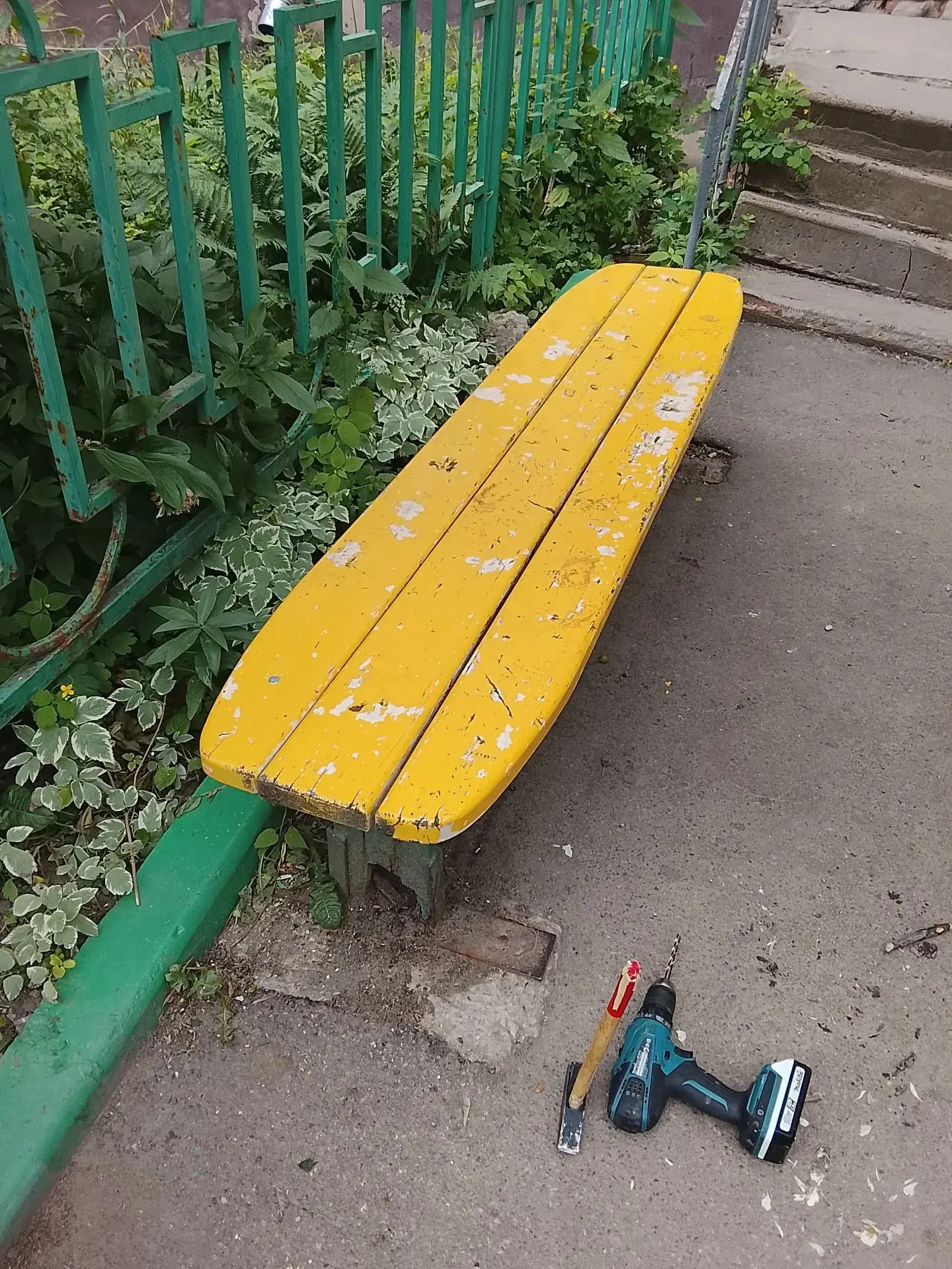 🔧О выполненных работах по текущему ремонту 22.06.2026 по адресу  Немцова15а подъезд 2
Ремонт лавочк
