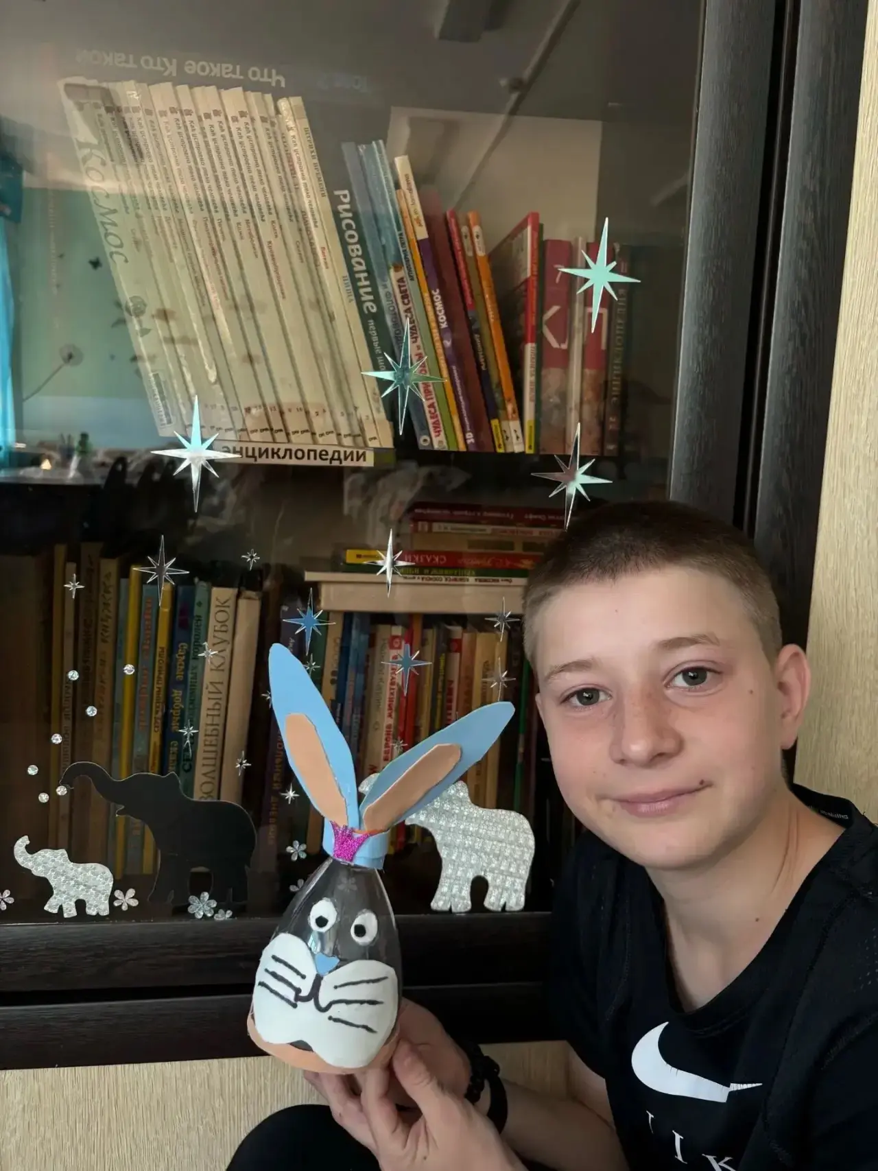 🐰♻️ Вторые жизни вещей: «Разноцветные зайчата» из бросового материала!