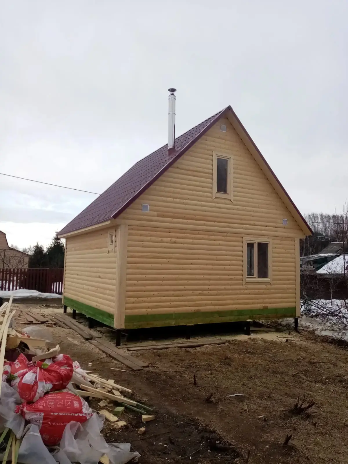 Дом из профилированного бруса камерной сушки 140х140 с мансардой. Размеры 6х6. Утеплени...