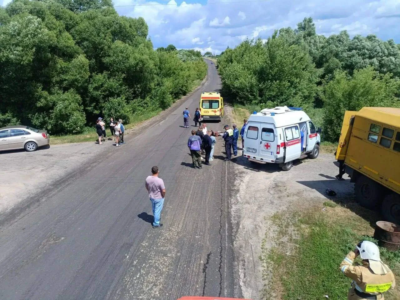 В Медвенском районе произошло ДТП с участием мотоциклиста и грузового автомобиля ЗиЛ-131.