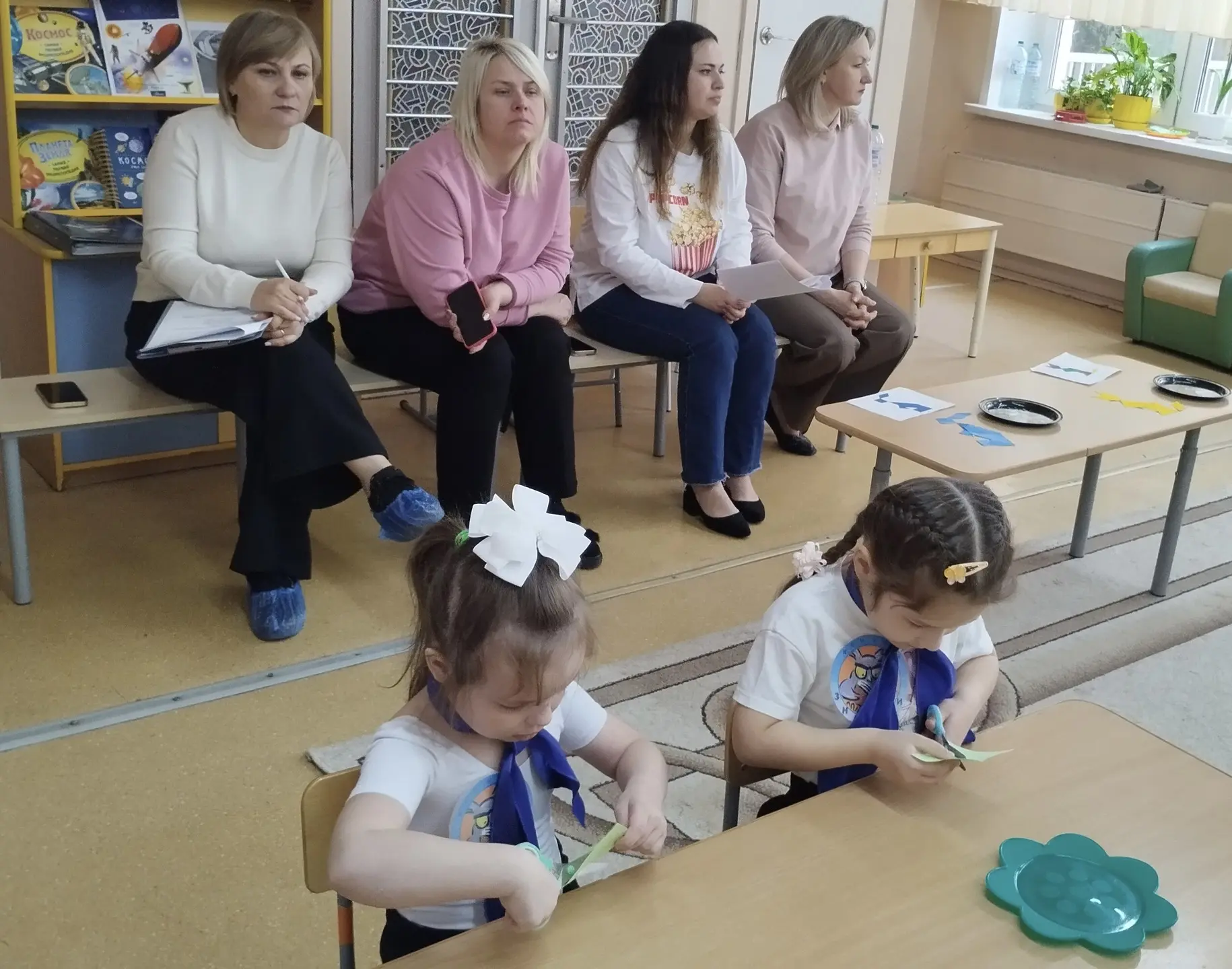 «Путешествие по островам» у дошколят  🏝️ 9 апреля в группе 5-6 прошло открытое занятие по познавател