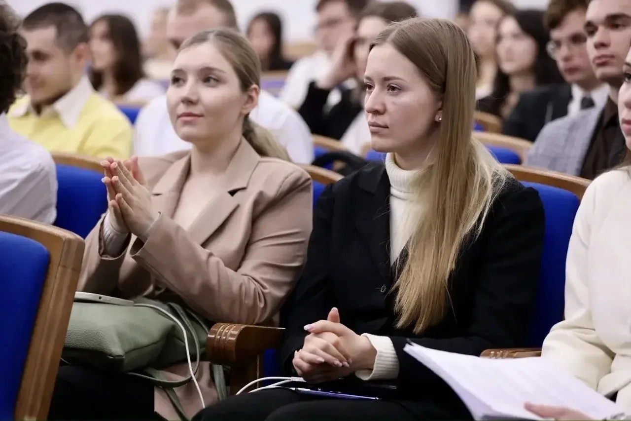 Сильнейшая конференция за 12 лет: в Обнинске объединились студенты-медики из разных стран  В Обнинск