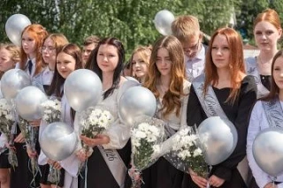 🔔26 мая для всех выпускников нашего округа прозвучал последний звонок. Это трогательно...